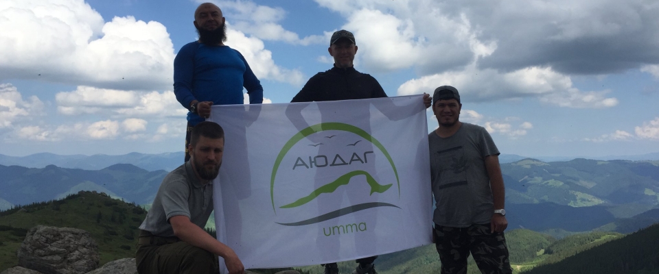 Mountain Touring Group Ayudag Debuted Backpacking in the Carpatians